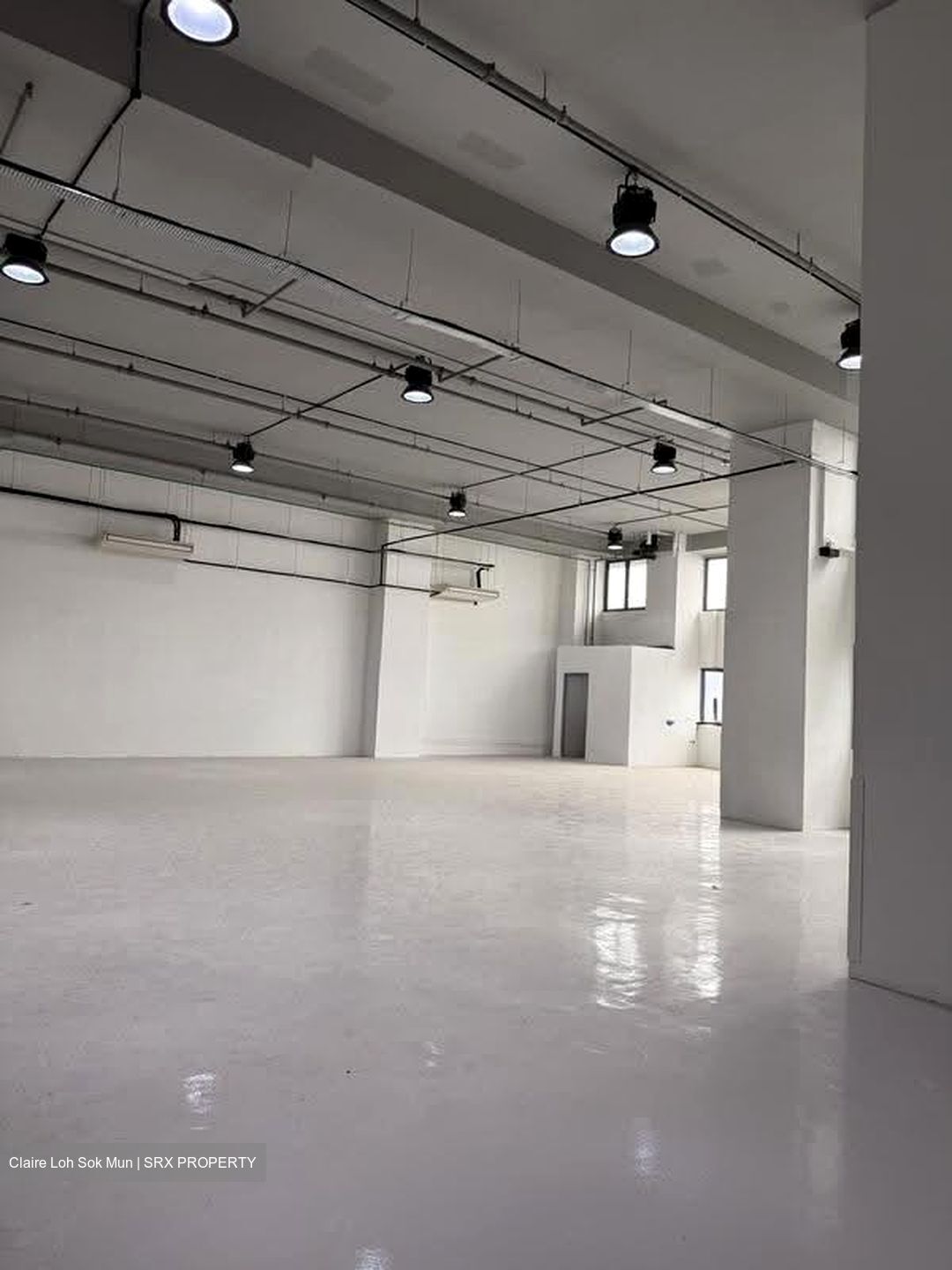 Carros Centre (D25), Factory #627350521